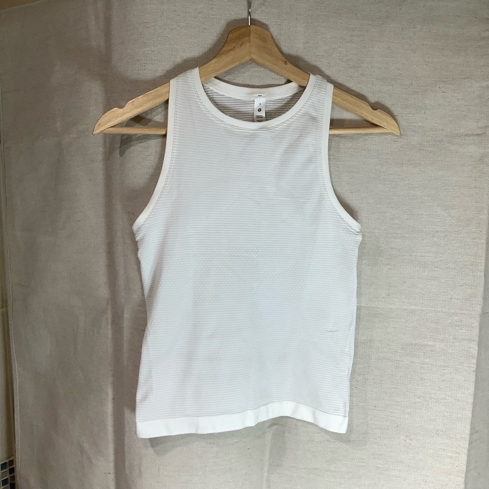 NWOT Lululemon Athletica Ribbed White Tank Top